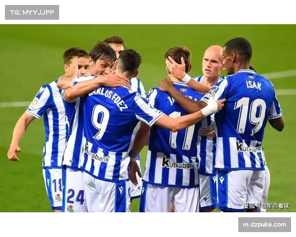 中下游球队战术选择分化 比利亚雷亚尔进攻与皇家社会防守形成对比